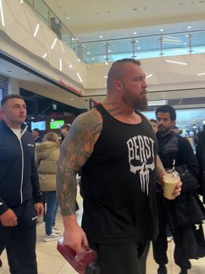 Milkshake so good it’s worth hiring security just to go get it 👀 @Eddie Hall - The Beast 