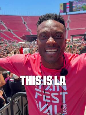 THIS IS LA ‼️ Unreal scenes here at the Los Angeles Memorial Coliseum 🇲🇽 #fifaworldcup #losangeles26 #fifafanfest 