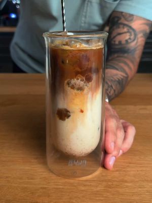 Trying the dates into caramel trend for lattes. #coffee #espresso #icedcoffee #coffeetok #mycoffeeorder 