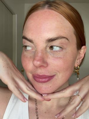 The little routines that help me feel like myself again. ⭐️ Been loving @TULA skincare 24-7 Moisture for lightweight hydration that keeps my skin feeling calm and glowy all day. (I’m v picky with moisturizers!!) #TulaPartner