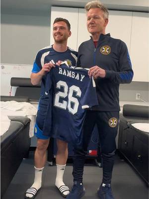 👨‍🍳 A visit from @Gordon Ramsay in Boston.  #Scotland #FIFAWorldCup #GordonRamsay #AndyRobertson 