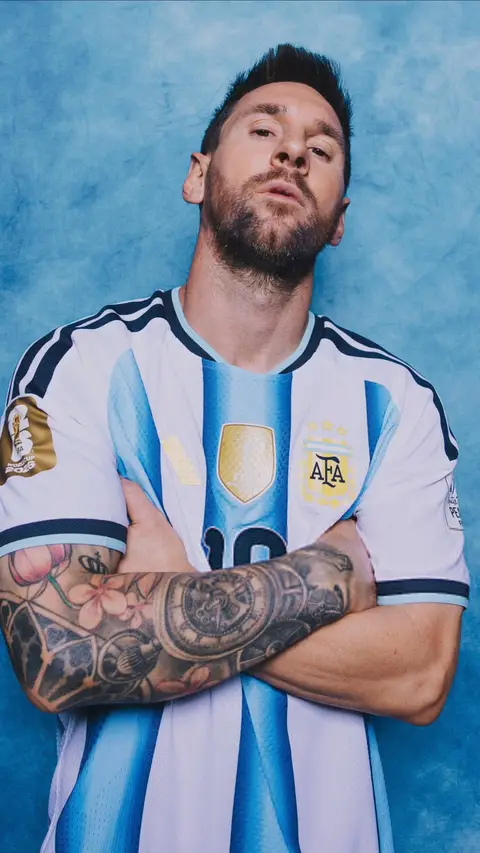 𝗟𝗜𝗢𝗡𝗘𝗟 𝗔𝗡𝗗𝗥𝗘́𝗦 𝗠𝗘𝗦𝗦𝗜 𝗖𝗨𝗖𝗖𝗜𝗧𝗧𝗜𝗡𝗜.