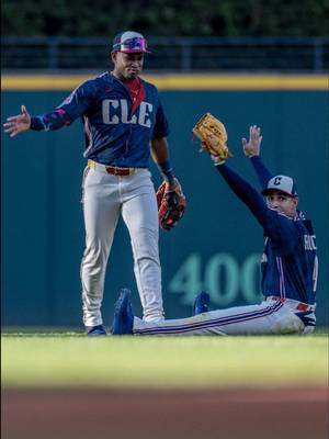 That’s some All-Star glovework at shortstop, No. 4️⃣ #GuardsBall #MLB #Baseball #VoteGuards 