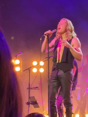 Live performance by Sam Reid in NYC, exclusive season premiere of The Vampire Lestat #interviewwiththevampire #IWTV #annerice #thevampirelestat #lestat 