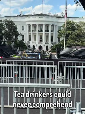The most American thing you will see today 🦅 ☕️ 