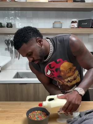 Is it cake! @Jason Derulo #shorts #cake #milk