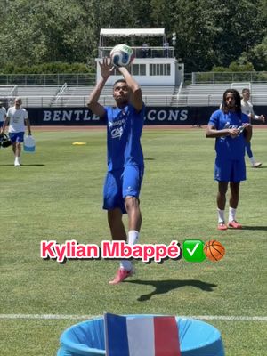 Looks like the NBA Finals gave Kylian Mbappé some inspiration 🏀😄 #mbappe #NBA #equipedefrance #worldcup #Football 