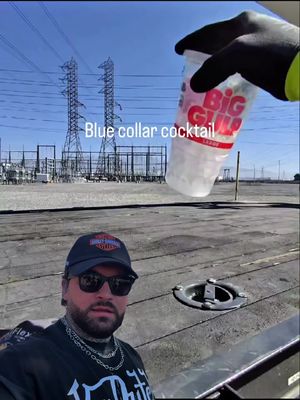 Saw this blue collar cocktail from @roofingpov_ _ and @Tonyeeats posted so I said why not. 
