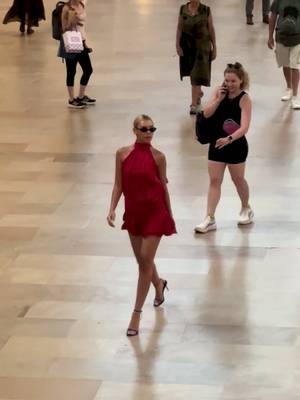 Think I made the guy in the white late for his train? 🤣 #catwalk #modelwalk #runwaywalk #howtomodelwalk 