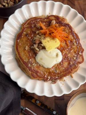 🥞🥕Carrot Cake Pancakes with maple vanilla bean cream cheese glaze because dessert for breakfast is always a good idea! Fluffy in the center, crispy on the outside and packed with sweet carrots and the best crunch from @CA Walnuts 🤎    Full recipe up on the blog as always — www.moribyan.com or follow the link in bio!    #CAWalnutsPartner #sponsored