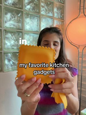#ad my fave recent kitchen gadgets!!!! also who would’ve thought sponges could be so cool?! @Scotch-Brite 🧽🎀🧚 i’m so glad someone finally created a functional, colorful & durable sponge lol #BritebyScotchBrite #BoostItWithBrite 