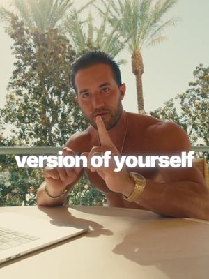 Don’t focus on trying to be everyone else. Focus on being the best version of yourself. #mindsetminute #success #businessgrowth #entrepreneurship 