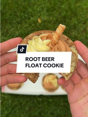 Dad's favorite float, now in cookie form. 🍪 Say hello to Root Beer Float Cookie, a marbled vanilla bean and root beer cookie topped with a swirl of creamy vanilla bean and root beer mousse. Leave a review of this nostalgic flavor 👇 #Crumbl 