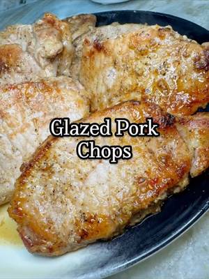 These glazed pork chops are packed with flavor and couldn’t be easier! 🤍 Season both sides of your pork chops with: ✨ Salt ✨ Pepper ✨ Cajun seasoning ✨ Onion powder ✨ Garlic powder Heat a little olive oil in a cast iron skillet over medium-high heat and cook pork chops on both sides until almost done. In a small bowl, mix a couple teaspoons of bacon berry jam (from Aldi) with a little water to thin it out. Brush or drizzle the glaze over the pork chops, flipping a few times to coat both sides. Turn off the heat and serve! So simple, so delicious. Save this recipe for your next dinner night! ✨ #castironskillet #simplerecipe #DinnerIdeas #porkchops #castironrecipes #budgetfriendlymeals #comfortfood #dinnerwithme #DinnerIdeas