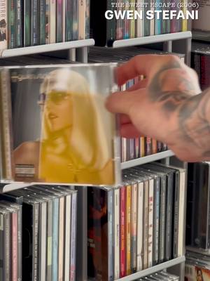 Soundtrack to this space | 003 | Gwen Stefani - The sweet escape (2006) #besound #gwenstefani #cdplayer #throwbacksongs #decoração 