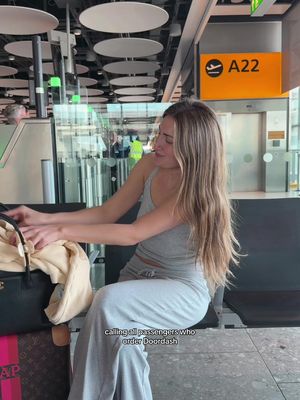 Imagine everyone watching us at the airport 😭 #ameliaandaudrey #eurosummer #europeansummer 