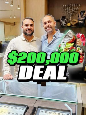 $200,000 Mazalito 🔥 everything will be available in our next auction, stay tuned 🫡🤝 📥 Don’t hesitate to DM us for any serious inquiries #mazalito #nyc #diamonddistrict