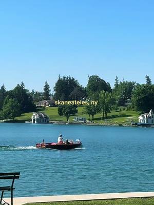 New York’s hidden gem 📍skaneateles, NY! Nothing beats a summer day in skan #skaneateles #upstateny #lakelife #lake #upstatenewyork @Skaneateles300 