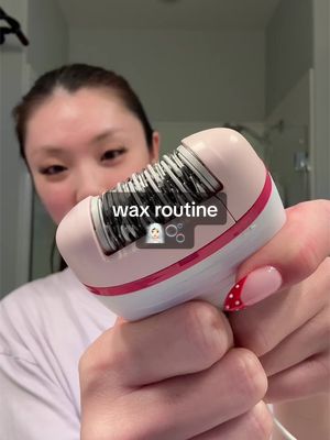 still getting the hang of finding the right temperature so I don’t irritate my skin! #diybeauty #waxathome #epilatorarmpits #diytosavemoney 