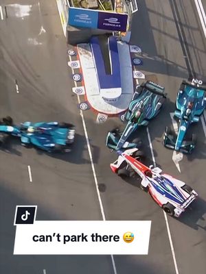 don’t mind me, just coming through #formulae #Motorsport #racing 