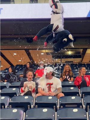 Reposting in honor of National Mascot Day 🤣 #nfl #mascot #prank #funny 