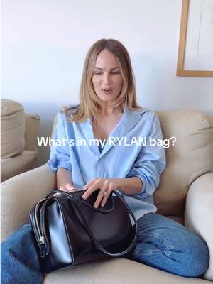 What’s in my RYLAN Bag..? #whatsinmybag #rylan #rylanstudio