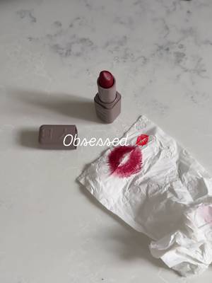 New obsession 💋💄 004 Wild Card | Matte   #lorealistarAUNZ #lorealistarfav   @L’Oréal Paris     Melbourne beauty , makeup , red lipstick #makeup #maybelline
