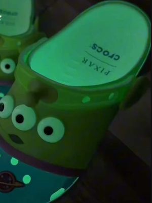 OoOooh! 🕹️🛸 The Disney and Pixar’s Toy Story Alien Classic Clog has landed. Featuring the aliens’ iconic grin, curious eyes, signature antennae details and a glow-in-the-dark design, this pair is ready to light up every adventure 🏇   And don't miss Disney and Pixar's Toy Story 5, in cinemas 19 June🍿   #CrocsUK #ToyStory #Disney #Alien #glowinthedark   