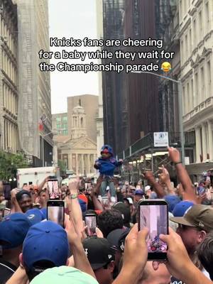 little bro been a fan since day 1  #knicks #championship #parade #nyc @New York Knicks 