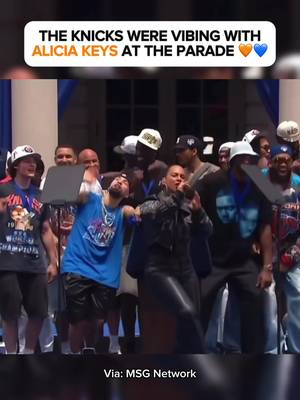 “In New Yooooooork” 🎵 #newyork #knicks #aliciakeys #parade #nyc 