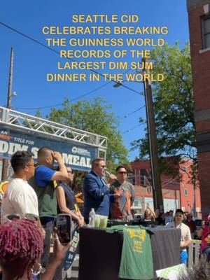 seattle officially broke the Guinness World Record for the largest dim sum dinner in the world, surpassing the previous record held by Australia. 830+ people gathered in the Chinatown international district  to celebrate culture, community and the small businesses that make this neighborhood so special. history was made today. and now June 18 is officially dim sum day in Seattle!! love this moment so much!!! 💘 #guinnessworldrecord #dimsum #seattle #chinatown #teenathach