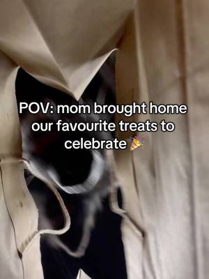 We're celebrating our 50th Anniversary, and this time we want to introduce you to fellow Canadian brand Jay's (@jaystastyadventures), known for delivering premium Canadian-made treats to pets across the country.   A little treat for you and for your pets goes a long way💙 For a limited time, save 15% on ALL Jay's dog treats at your local Pet Valu family of stores!   #50PawsomeYears #JaysTreats
