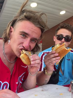 Pats or Genos? 😳 (the end)😭 #philadelphia #wawa #philly Thank you everyone who’s tagged along with us this past week of streams. It’s been so awesome and we Botha appreciate each and every single one of you :) Can’t wait for the future 💎🚌 @Gavin 