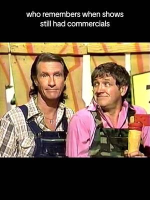 They just don't have shows like this on streaming 📺 #heehaw #throwback #righteousbrothers #therighteousbros #billmedley 