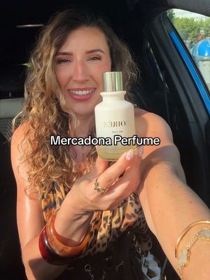 Girls if you’re holidaying to Spain this summer make sure to stop by your local Mercadona. They have some amazing, very affordable fragrances. I picked up this Soirée my soul her perfume for €12 and it’s absolutely STUNNING 💛✨ My only regret is I did not stock up.  #mercadona #mercadonaespaña #soireeperfume #fragranceforwomen 