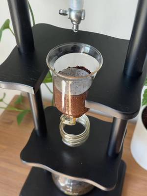 Cold drip coffee ASMR #coldbrew #coffee #coldbrewcoffee 