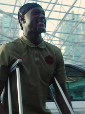 A hero’s welcome for our guy Isma 🫶🇨🇦 Un accueil de héros pour notre Isma 🫶🇨🇦 #FIFAWorldCup 