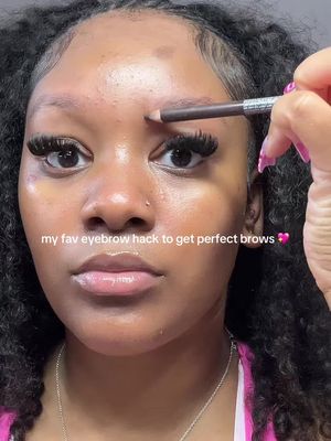 anywayyyysssss hoped this helped someone!💖 #eyebrows #eyebrowtutorial #eyebrowhack #fypシ 