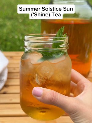 Sorry granny, we’re kickin’ up this old family tradition #suntea #summersolsticetea 