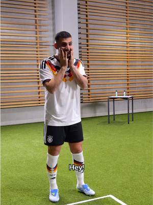 Hat niemand gesehen Deniz 🤭 #dfbteam #fifaworldcup #undav 