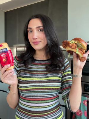 the HOTTEST coupling yet is a spicy chicken sandwich + @Hellmann’s Mayonnaise spicy mayo pick up some spicy mayo from Hellmann’s to recreate the sandwich for yourself! (recipe link in bio) #HellmannsPartner