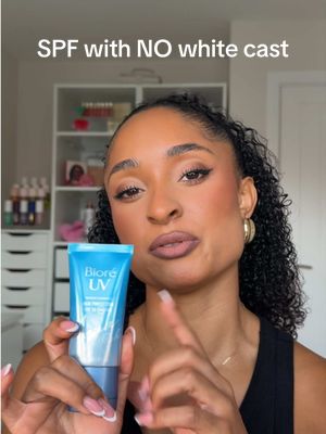We appreciate an SPF like this 👏🏽🙏🏽 @BioreUK Watery Essence SPF50 Aqua Rich Available at @Boots UK  #Ad #skincare #spf50 