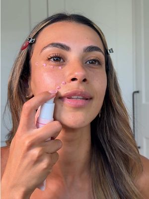 My @medicube global 3 step skin barrier reset routine that will literally make your skin look incredible with & without makeup 🤝🌸 ad My skin has been looking so much more refreshed and hydrated! My makeup also looks less dry, creased & cakey👏🏻 I highly highly recommend ladies!! #medicube #glassskin #pdrnpinkpeptideserum #pdrneyecream #pdrngelmask 