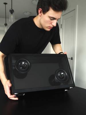 The @MorningBlues SonicGlass Lyric Speaker doesn’t even seem real… #MorningBlues #SonicGlass #LyricSpeaker #DeskSetup #Unboxing