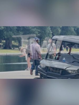 🚨🎟️ The Lincoln Memorial Reflecting Pool is getting treated like the Mona Lisa these days ... and one woman got a ticket to prove it.
