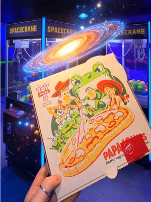 AD New childhood dream unlocked 🔓 I FOUND A REAL-LIFE PAPA JOHNS PIZZA PLANET!! 🍕💫 With @waltdisneystudiosUK #ToyStory5 out in cinemas now why not grab one of Papa Johns Pizza Planet’s new personal pizzas to watch the movie: ‘Sheriff’s Round Up’ 🍕(Original dough, BBQ sauce, mozzarella, grilled chicken & mushrooms) or ‘Reach For The Pie’ ✨ (original dough, original pizza sauce, chopped tomatoes, peppers and pepperoncini)!! @Papa Johns UK @Disney UK #PapaJohnsPizzaPlanet