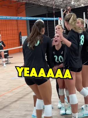 rip headphone users💀😂 #volleyball #volleyballtiktok #playingvolleyball #ua #jtriseacademy @laney choboy 