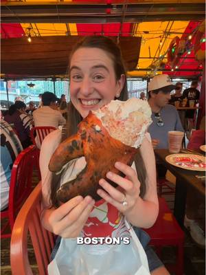 one of boston’s most iconic restaurants 📍 The Barking Crab #boston #bostonfood #food #foodies #bostonfoodies #lobster 