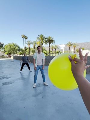 catch it if you can! #catchtheballoon #balloon #funny #tryguys #funny 