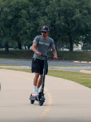 The GOTRAX GX0 is giving easy commute energy ⚡🛴 #GOTRAX #GX0 #ElectricScooter #CommuteTok #ScooterTok